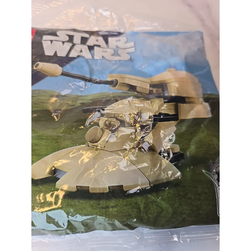 LEGO Star Wars: AAT (30680)‎ FREE SHIPPING!!!